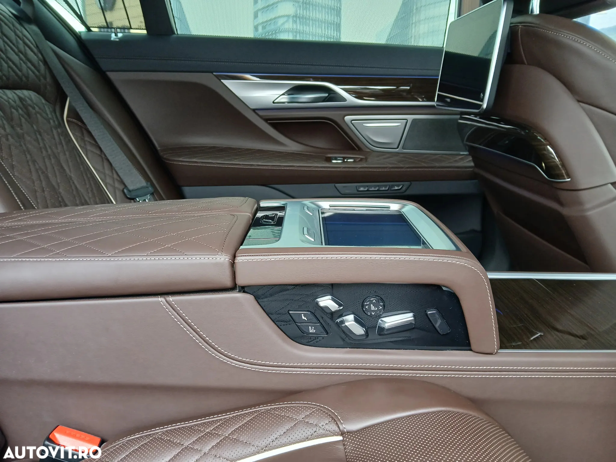BMW Seria 7 740Li xDrive - 25