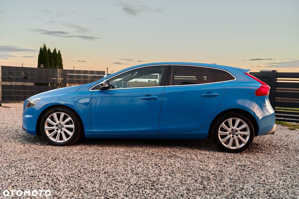 Volvo V40 D3 R Design - 18