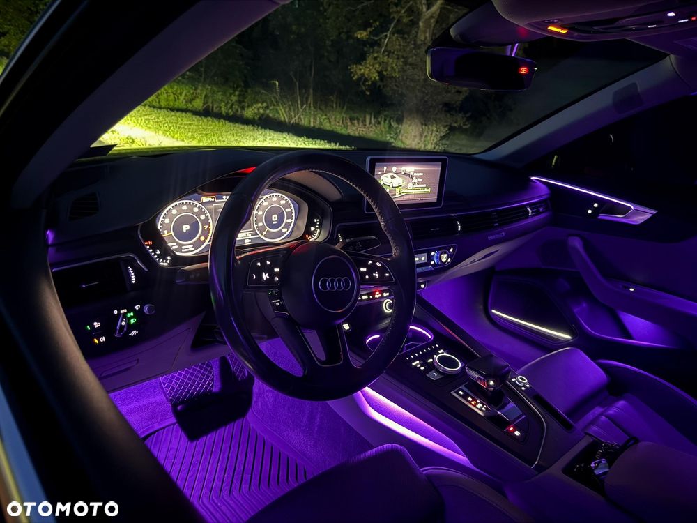 Audi A4 Limousine 2.0 TFSI quattro S tronic Ambiente - 23