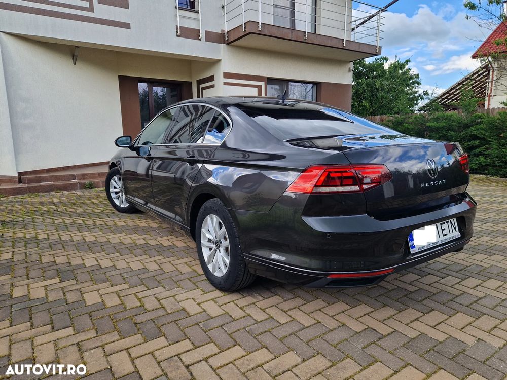 Volkswagen Passat 2.0 TDI DSG Comfortline - 21