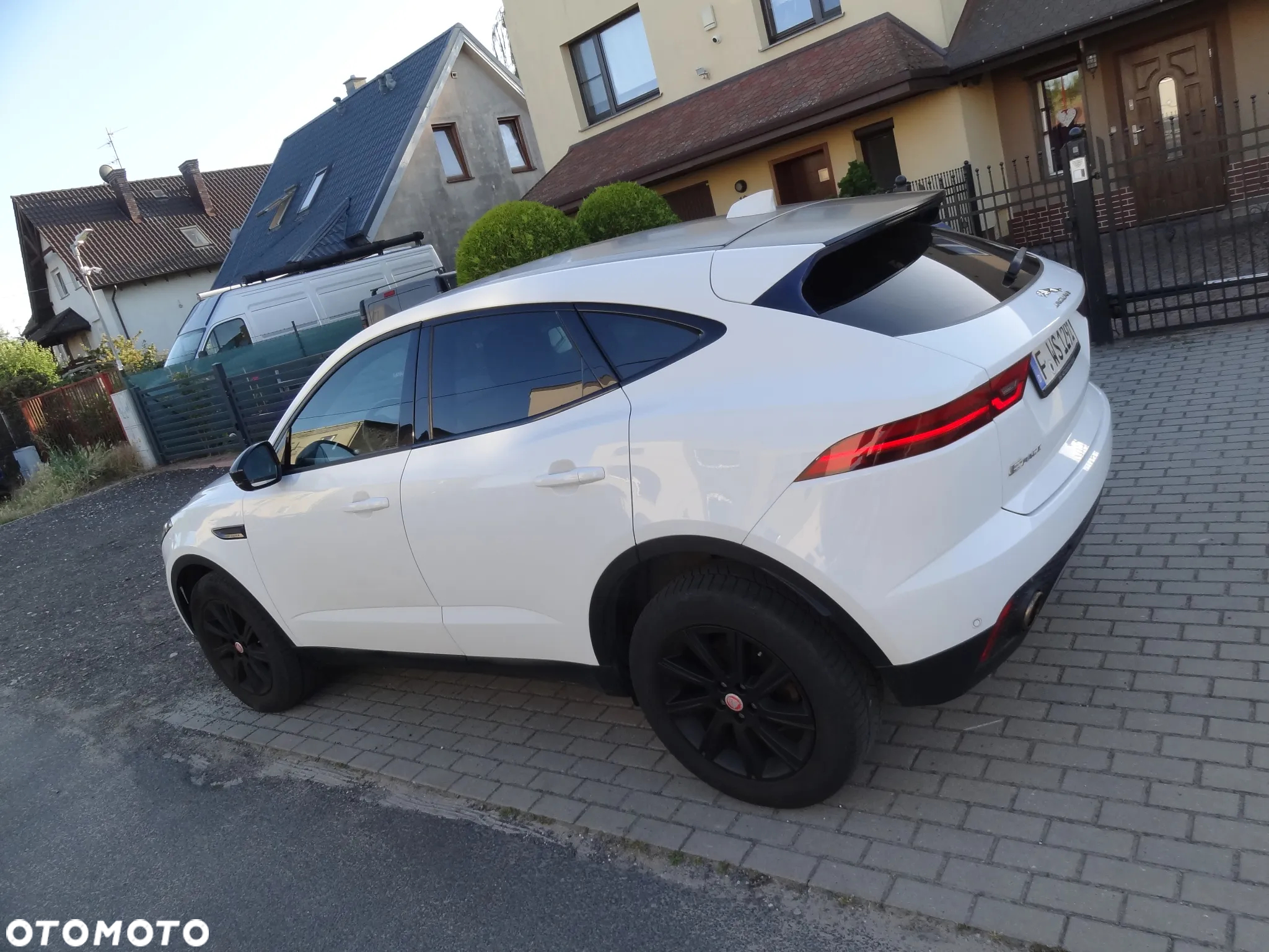 Jaguar E-Pace - 14