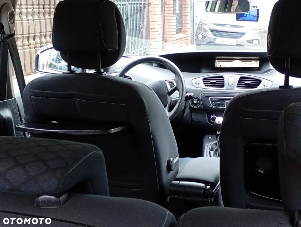 Renault Grand Scenic - 20