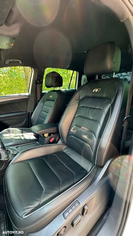 Volkswagen Tiguan - 11