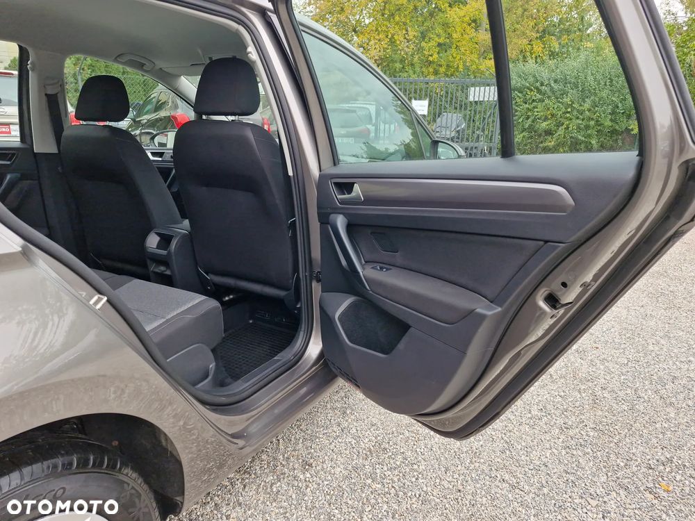 Volkswagen Golf Sportsvan - 19