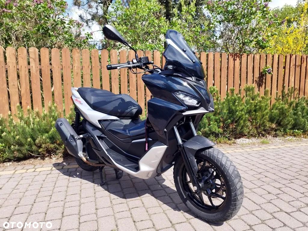 Aprilia SR - 1