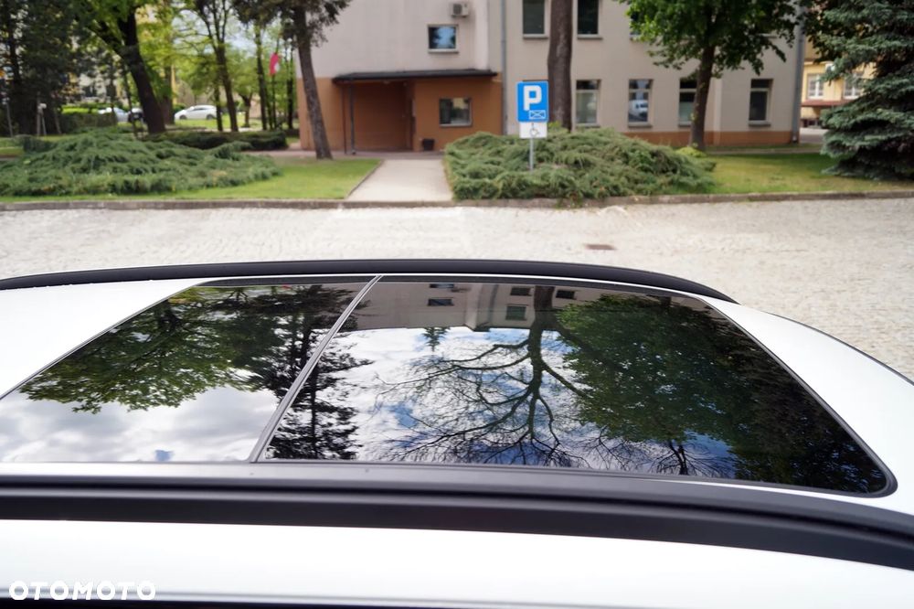 BMW Seria 3 330d DPF Edition Sport - 27