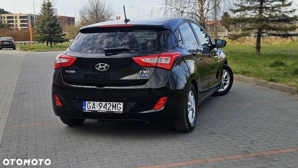 Hyundai i30 1.6 Fifa World Cup Edition - 24
