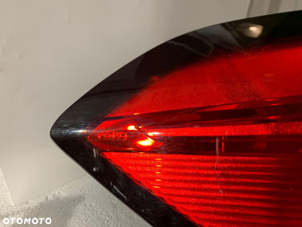 Komplet lamp tylnych Ford Fiesta mk8 - 10