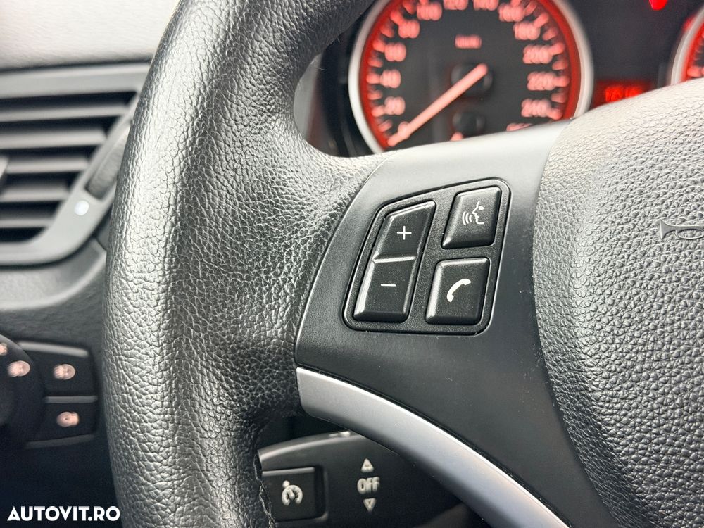 BMW X1 sDrive18d - 27