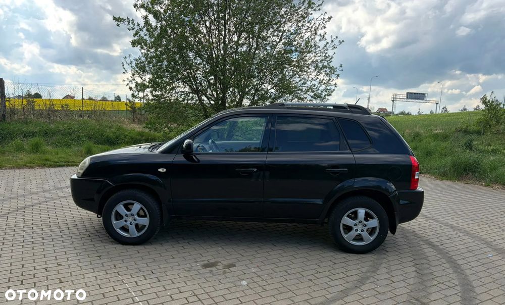 Hyundai Tucson 2.0 2WD GLS - 11