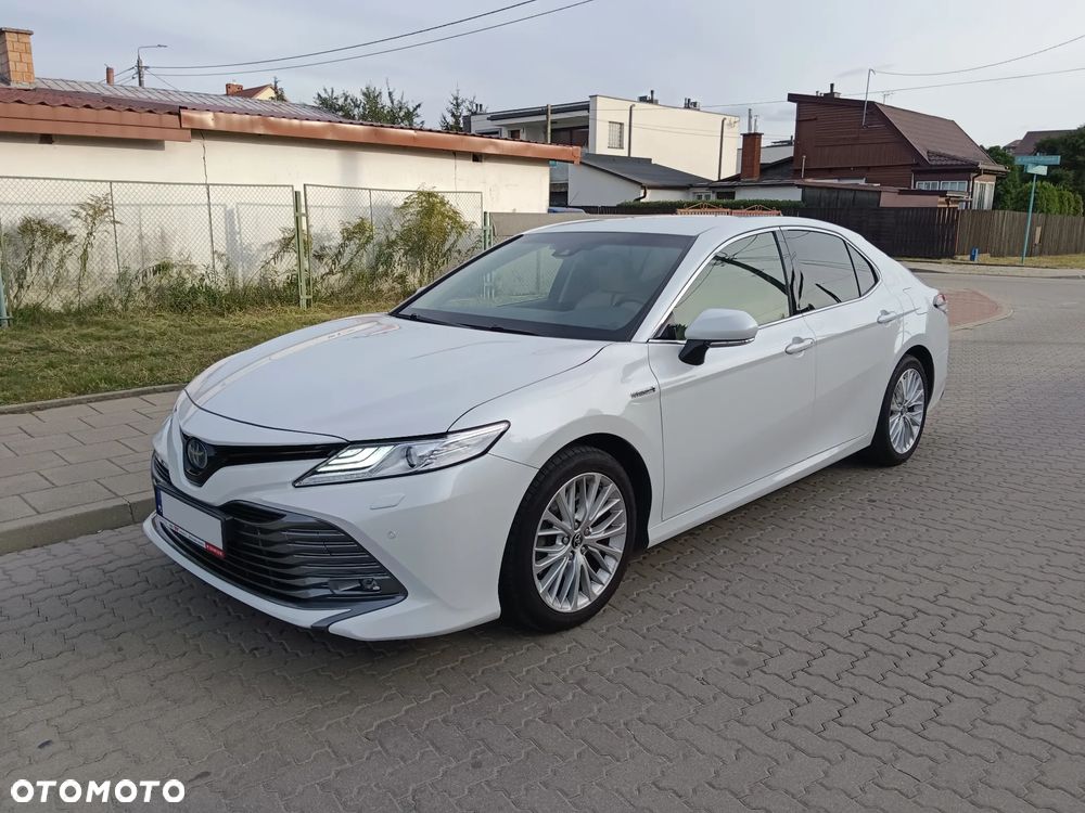 Toyota Camry 2.5 Hybrid Executive CVT - 8