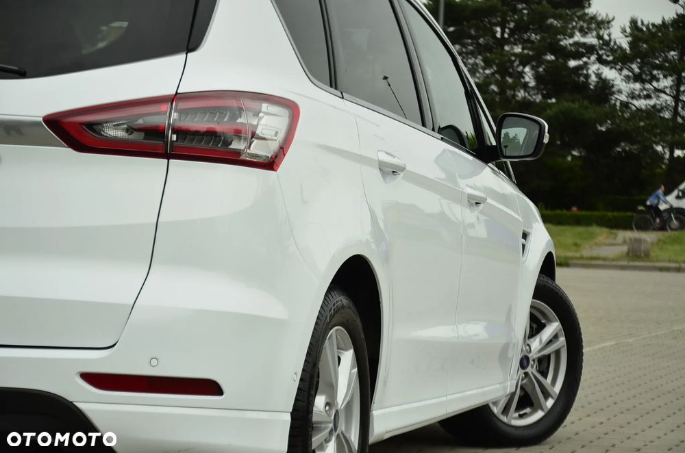 Ford S-Max 2.0 EcoBlue Titanium - 36
