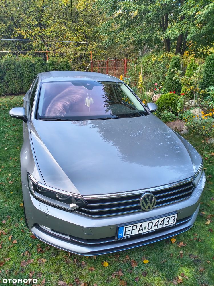 Volkswagen Passat - 2