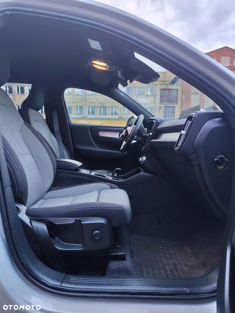 Volvo XC 40 B4 B DKG Plus Bright - 10