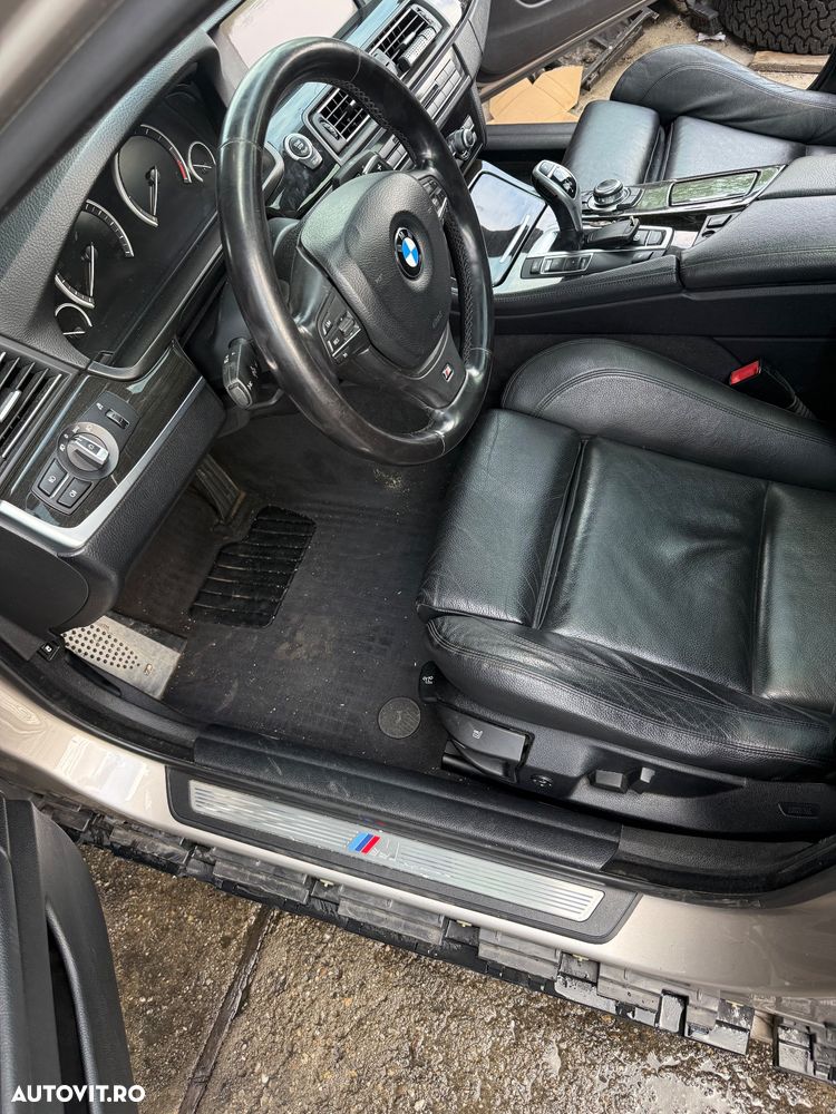 Interior Piele Neagră BMW Seria 5 F10 / F11 - Scaune Sport LHD (520d 530d 535d) MP Mpachet pachet M dezmembrări 535d 313 model M - 12