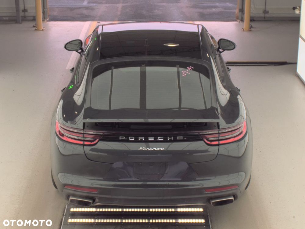 Porsche Panamera PDK - 4
