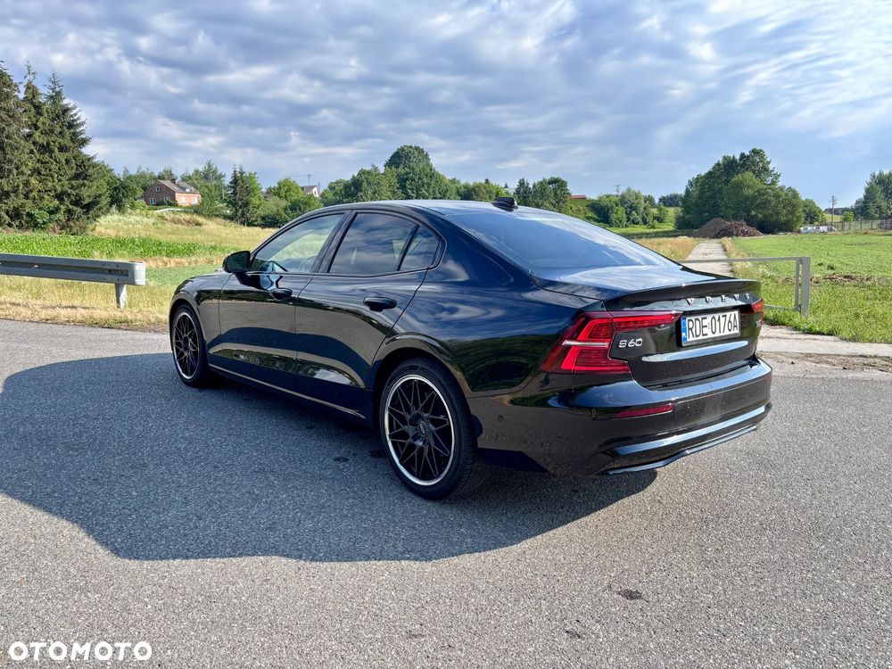Volvo S60 B5 B AWD Ultimate Dark - 8