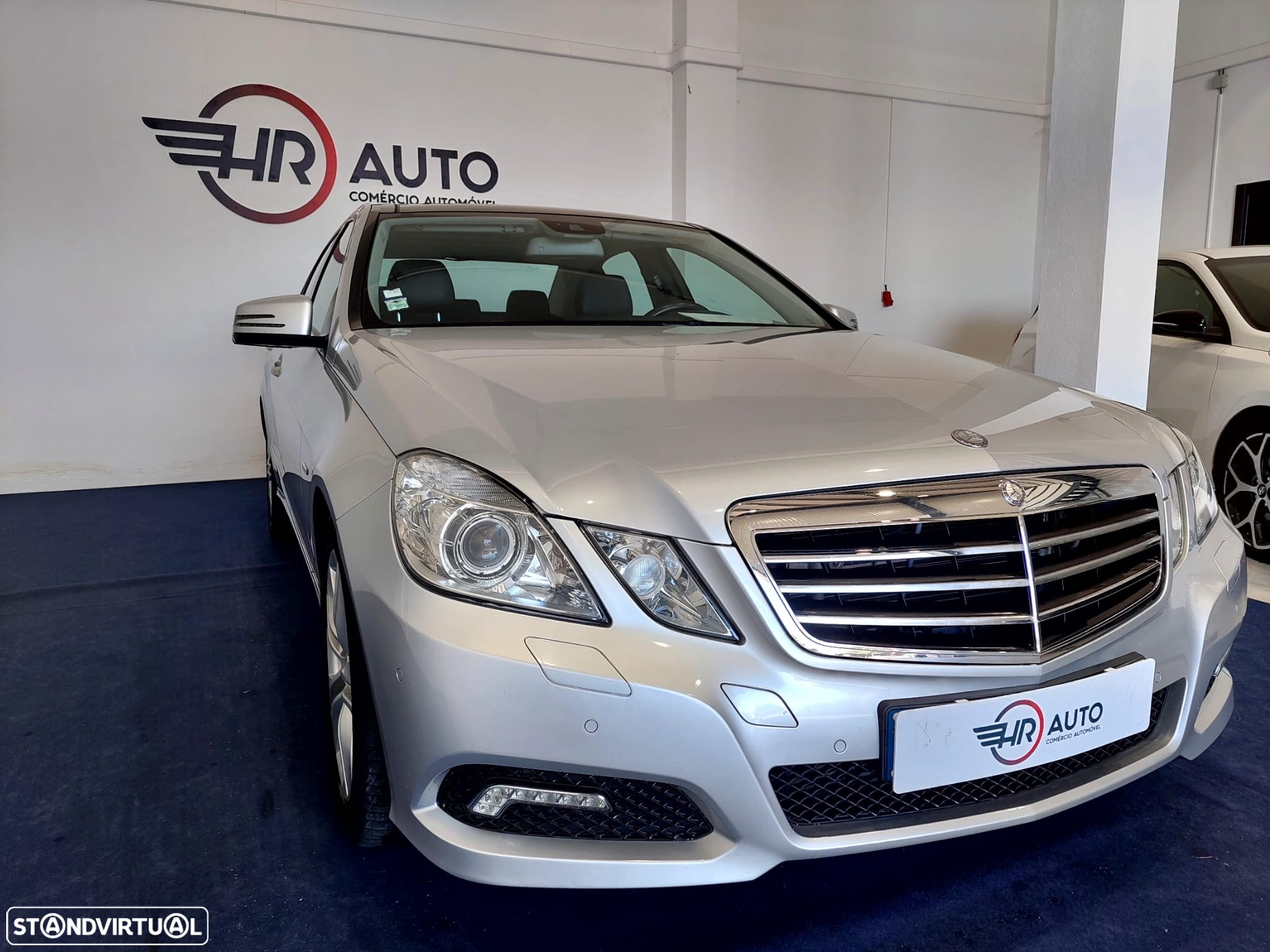 Mercedes-Benz E 350 CDi Avantgarde BlueEfficiency - 4
