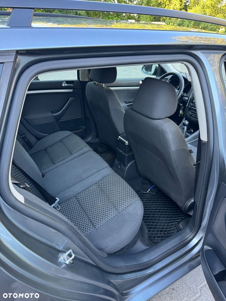 Volkswagen Golf 1.6 TDI Comfortline - 12