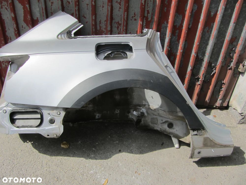 AUDI A4 B9 ALLROAD ćwiartka błotnik prawy tył - 1