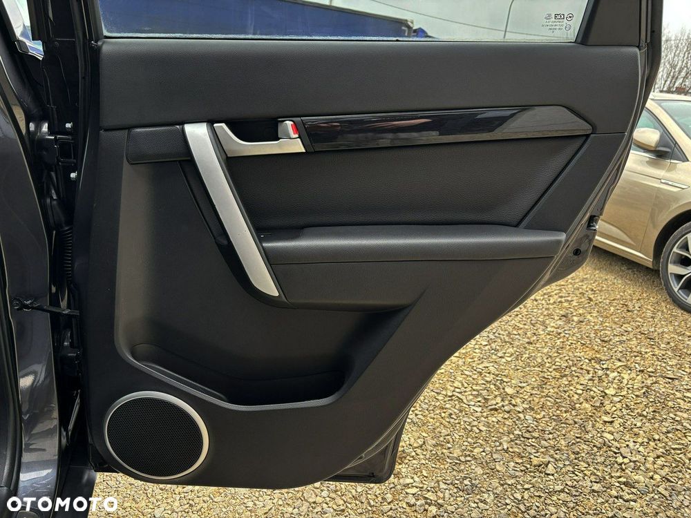 Chevrolet Captiva 2.2 2WD LT+ - 21