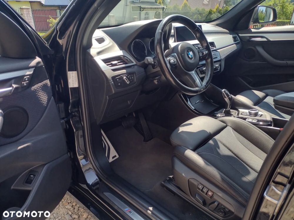 BMW iX1 - 12