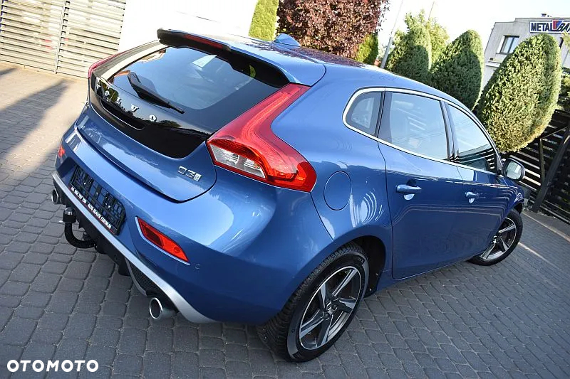 Volvo V40 D3 Drive-E R-Design Momentum - 4