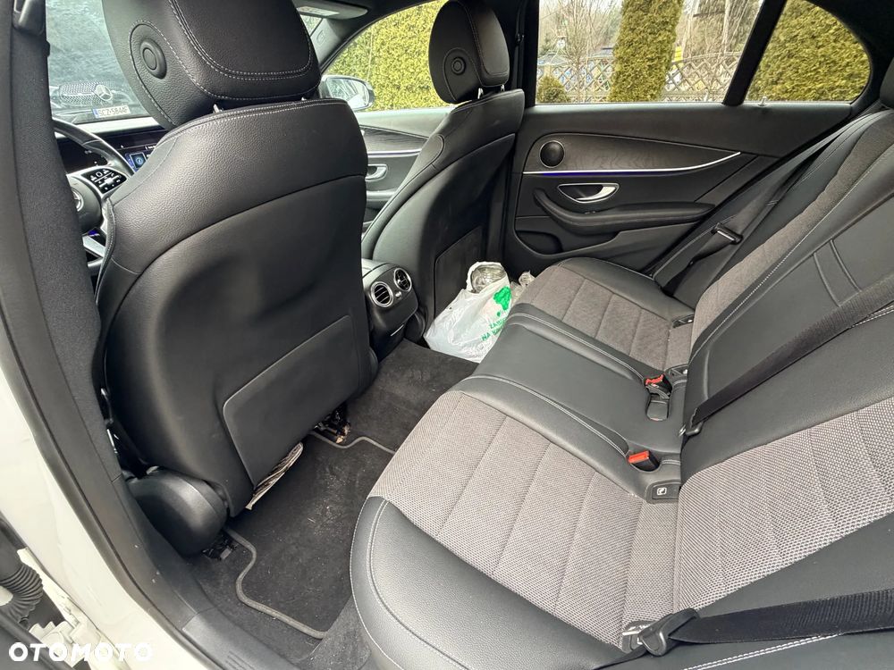 Mercedes-Benz Klasa E 220 d 4-Matic 9G-TRONIC - 7