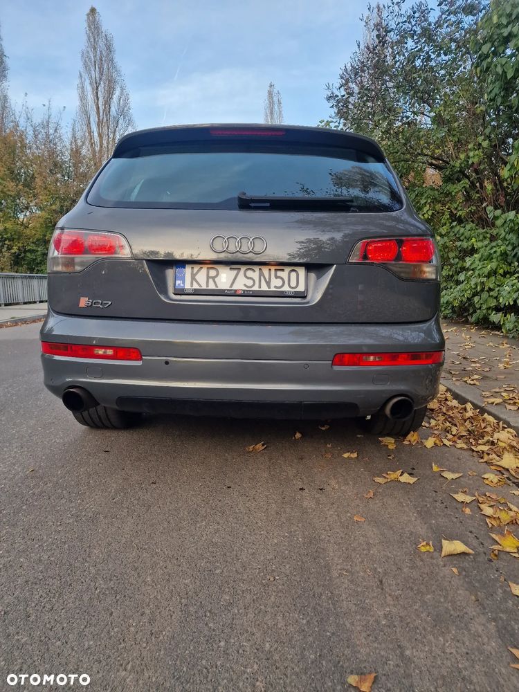 Audi Q7 - 30