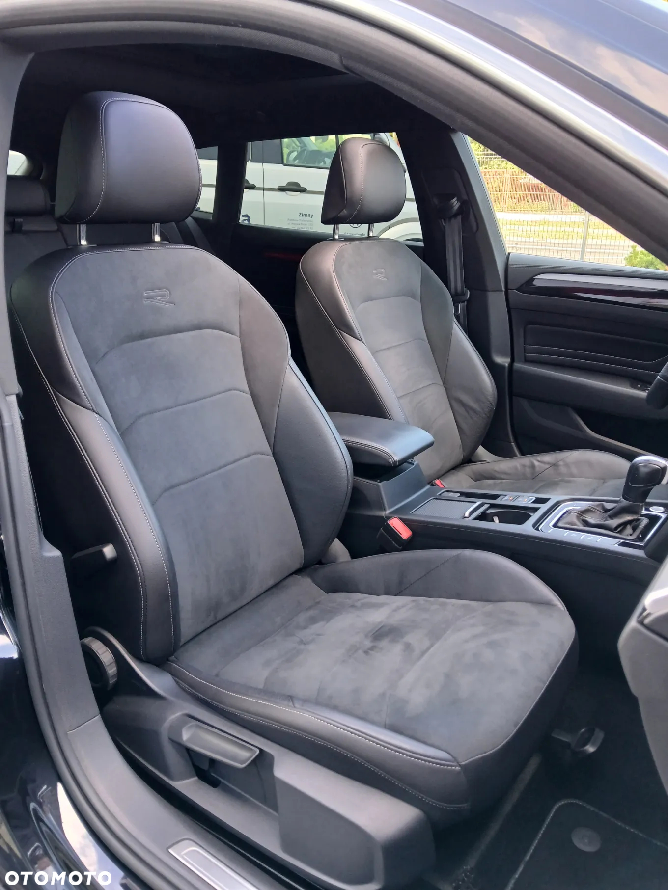 Volkswagen Arteon 2.0 TDI 4Motion R-Line DSG - 18