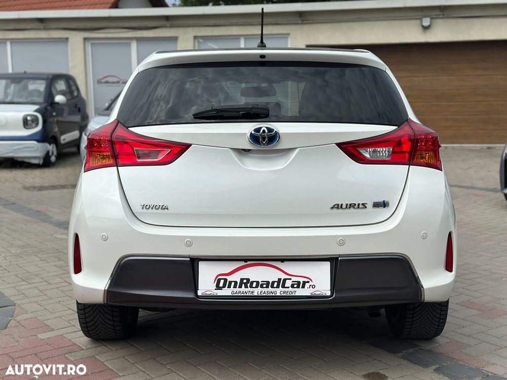 Toyota Auris - 13