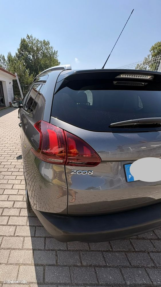 Peugeot 2008 1.6 BlueHDi Style - 3