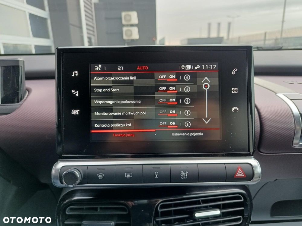 Citroën C4 Cactus 1.2 PureTech Shine S&S - 34