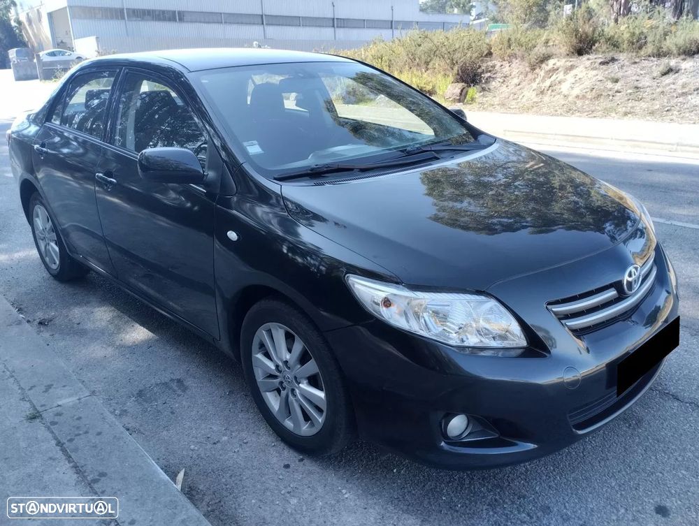 Toyota Corolla 1.4 D-4D Exclusive - 3