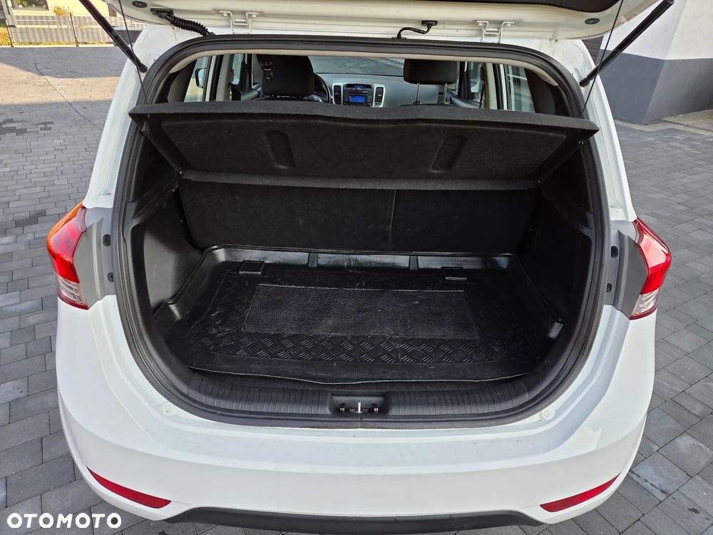 Hyundai ix20 - 16