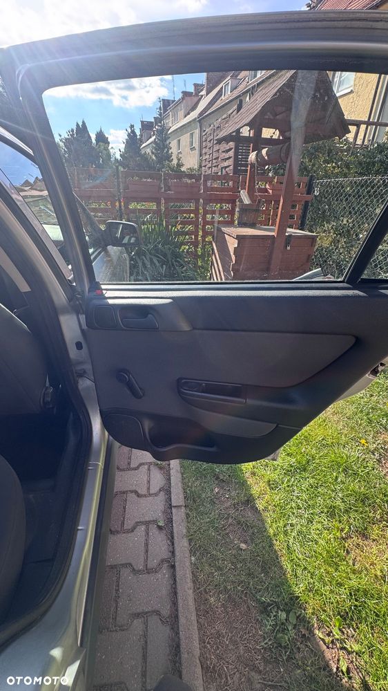 Opel Astra 1.4 - 8