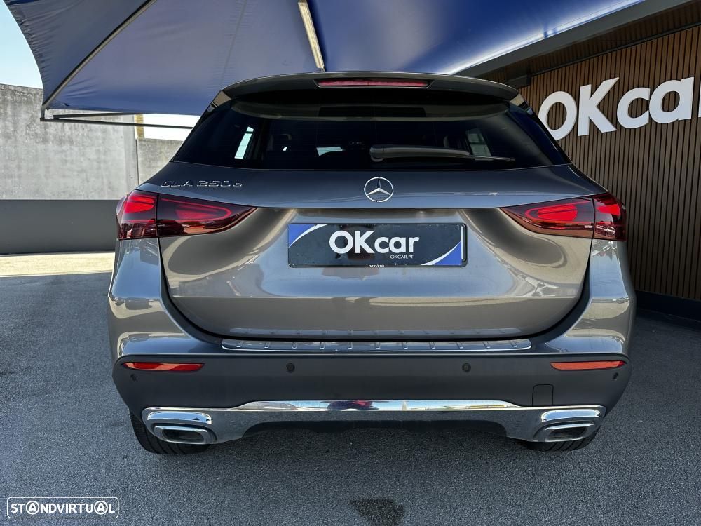 Mercedes-Benz GLA 250 e 8G-DCT Progressive - 17