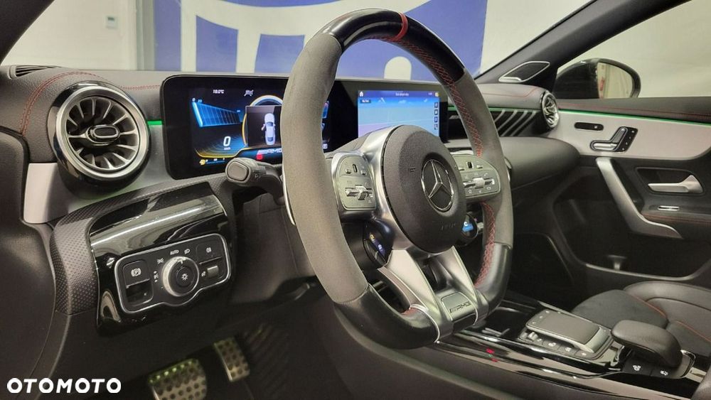 Mercedes-Benz CLA AMG 45 S 4-Matic+ 8G-DCT - 12