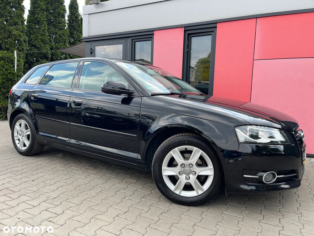 Audi A3 Sportback 1.2 TFSI Attraction - 3