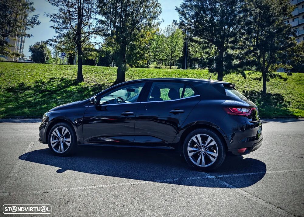 Renault Mégane 1.5 Blue dCi GT Line EDC - 32