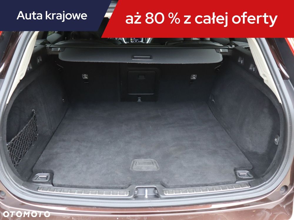 Volvo V60 Cross Country - 16
