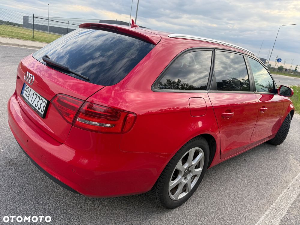 Audi A4 Avant 2.0 TDI DPF Ambition - 6