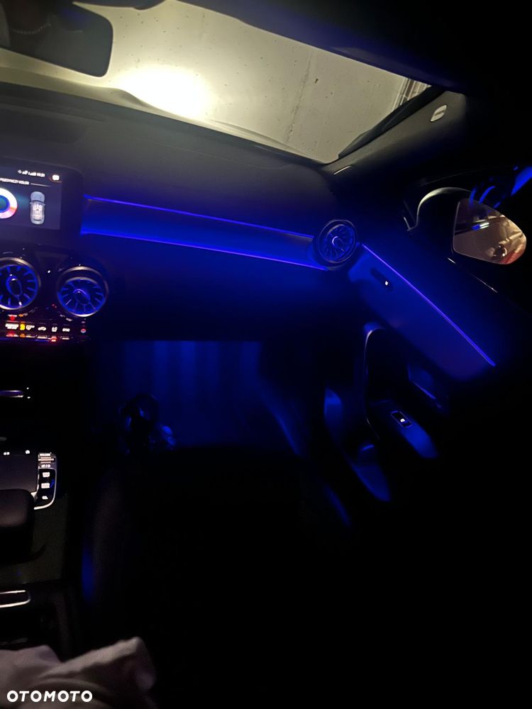 Mercedes-Benz CLA 200 AMG Line 7G-DCT - 16