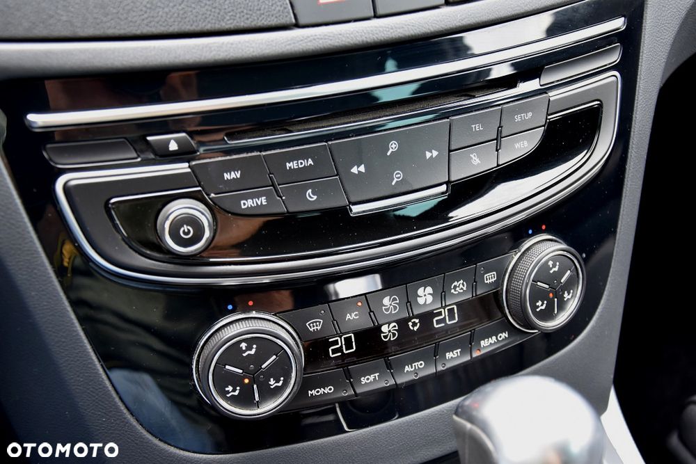 Peugeot 508 RXH BlueHDi 180 EAT6 Stop&Start - 26