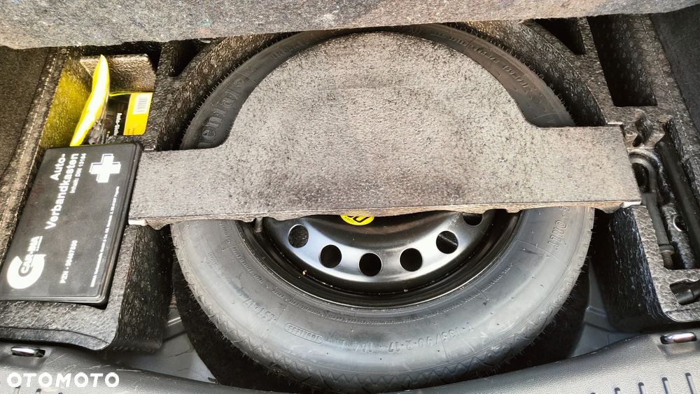 Ford Kuga 2.0 TDCi 4x4 Titanium - 24