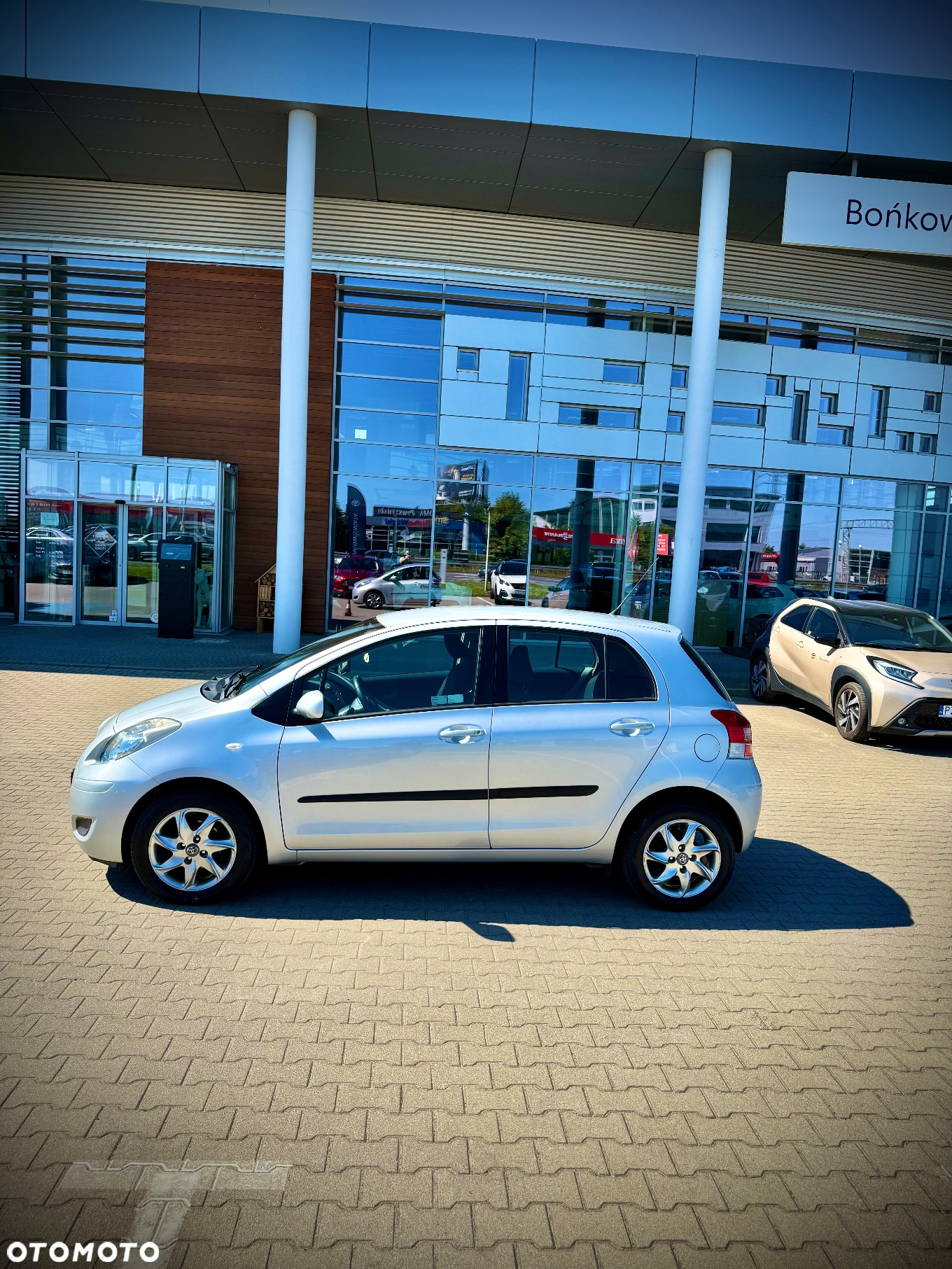 Toyota Yaris 1.33 Premium - 10
