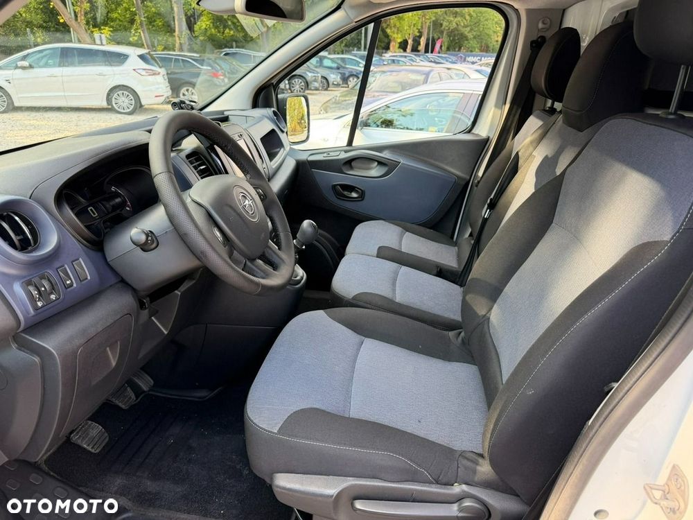 Opel Vivaro - 12