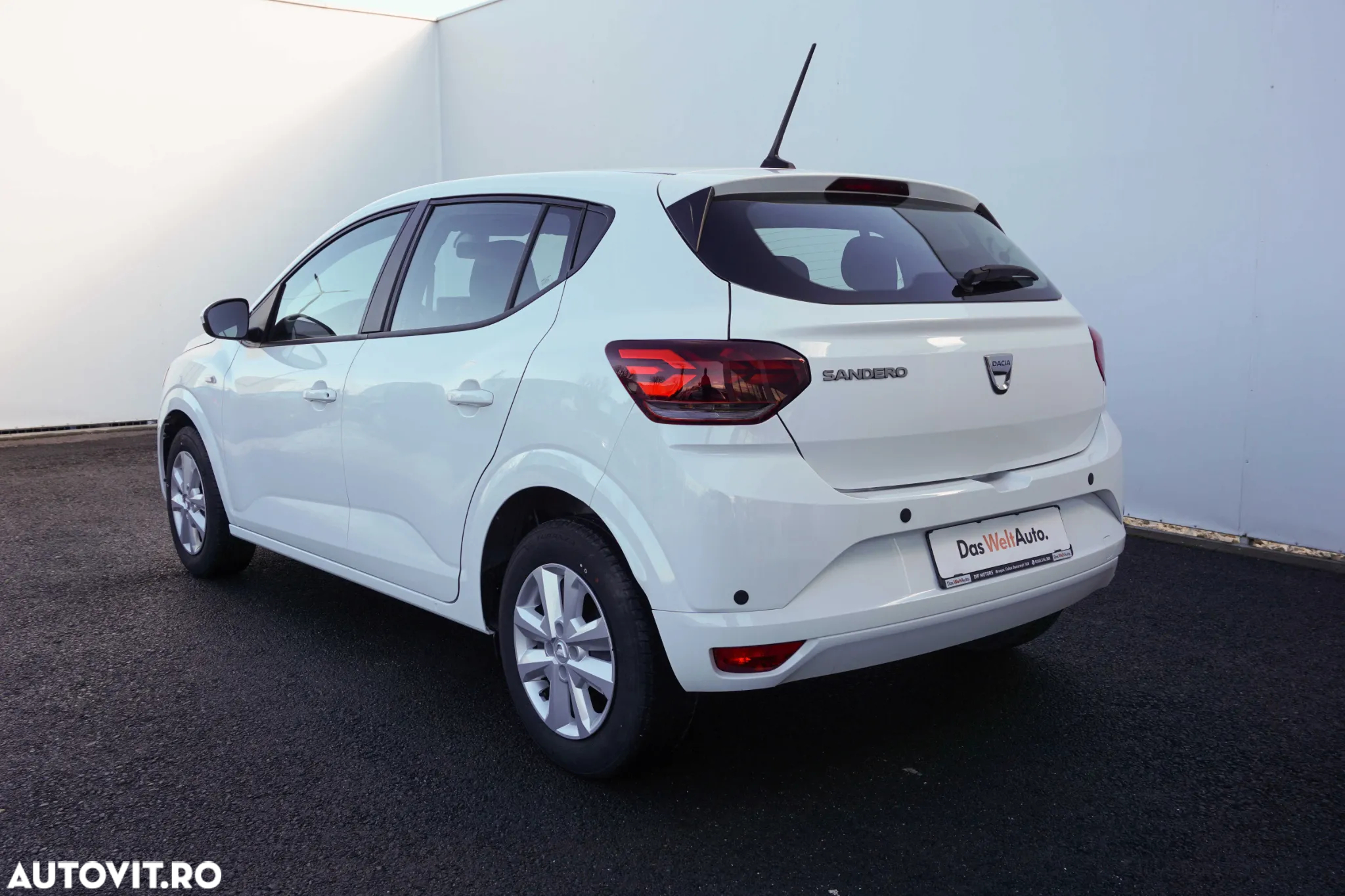 Dacia Sandero TCe 90 Essential - 7