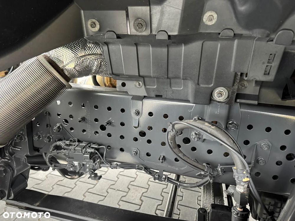 Mercedes-Benz ACTROS 1851 GIGA SPACE / ACC /SALONKA / NAVIGACJA / DWA ŁÓŻKA - 26