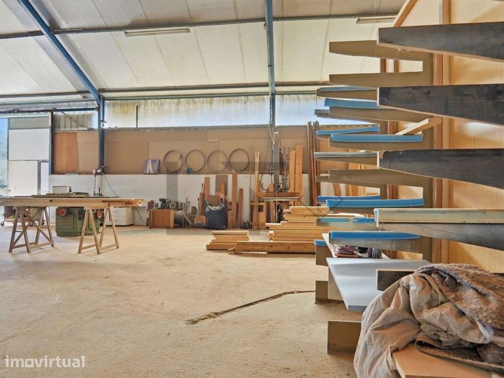 Trespasse de Armazém com Oficina de Carpintaria Equipada, em Sintra - Grande imagem: 4/18